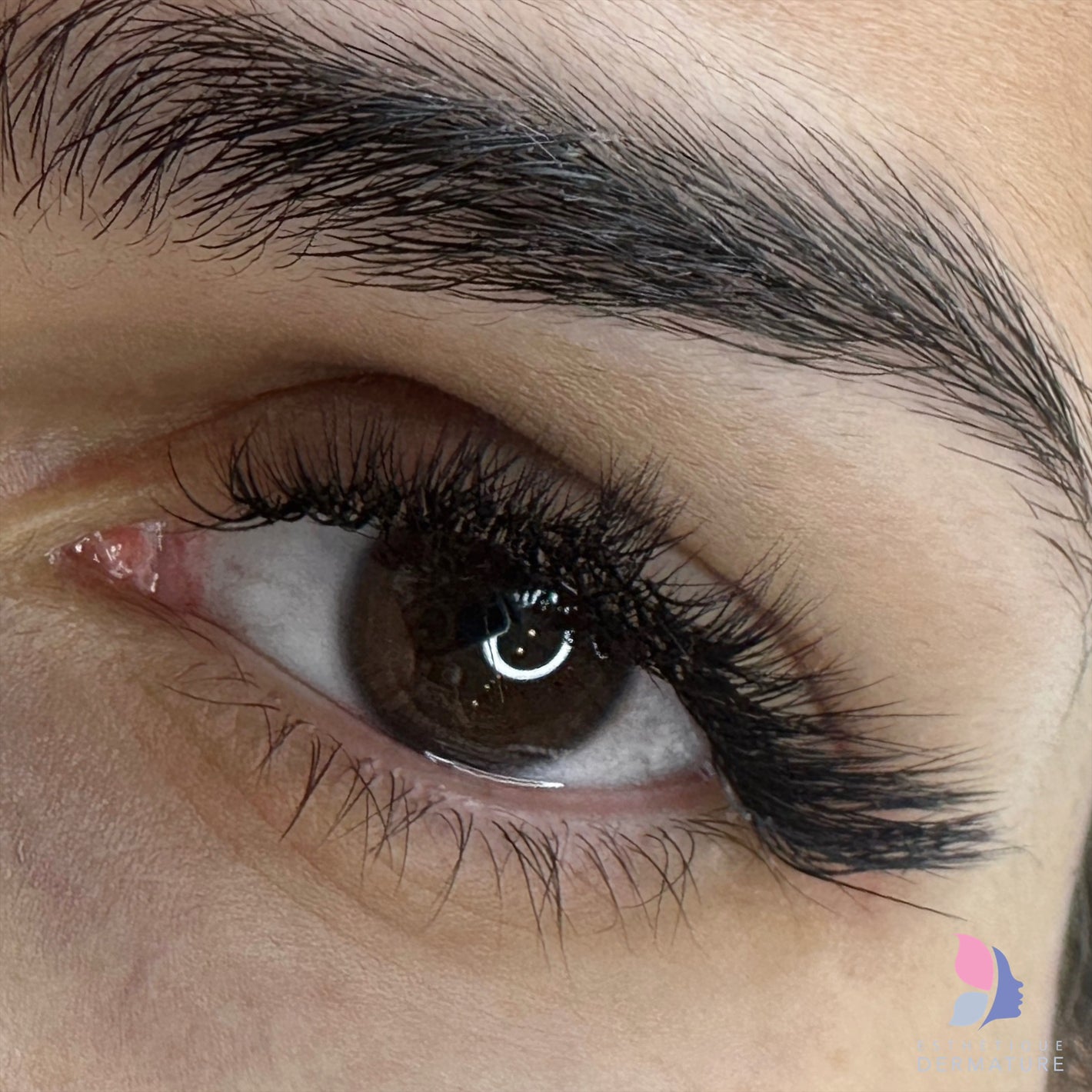 eyelash extensions in Montreal